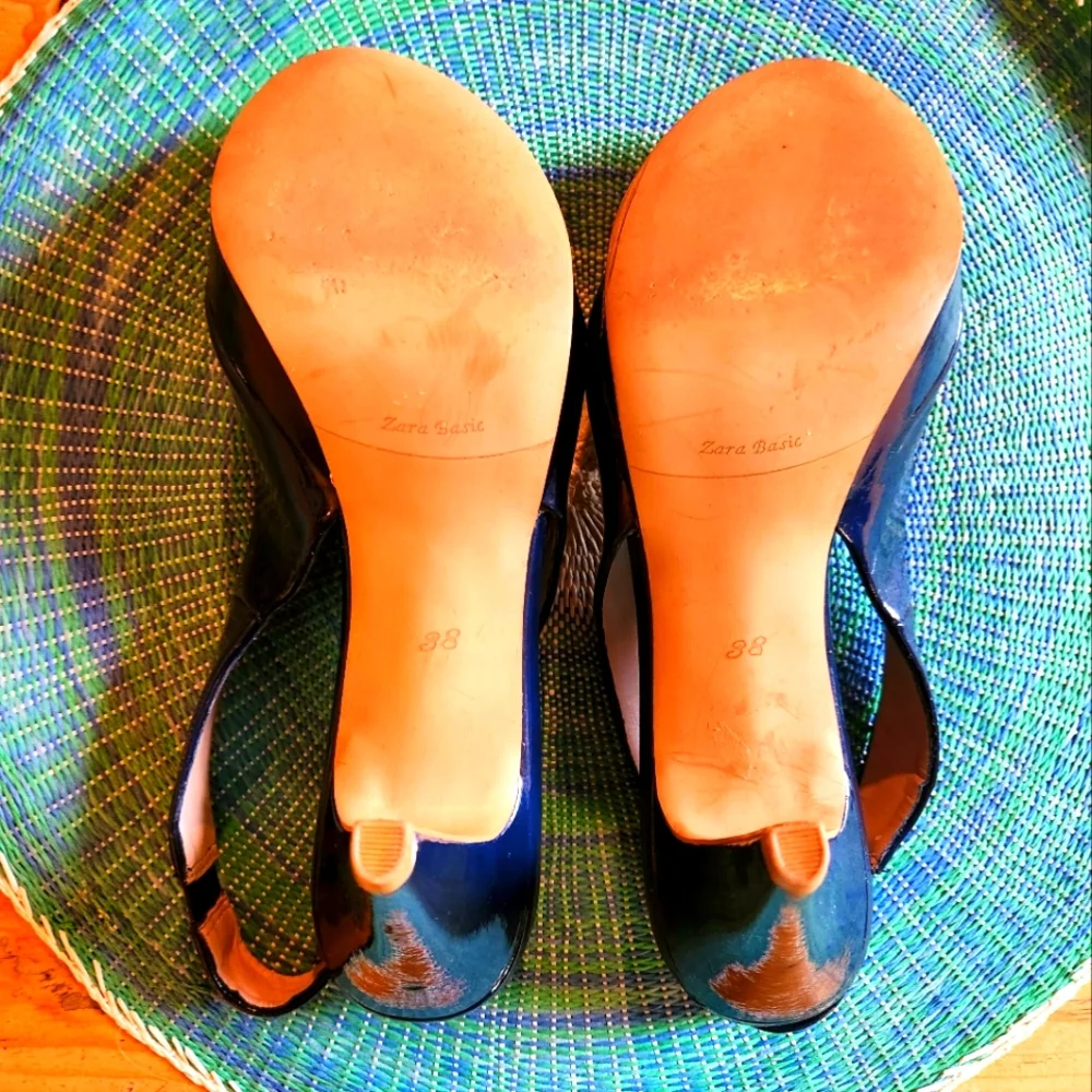 💙Zara Basics💙 Navy Patent Leather high-heels Size 7.5 - Picture 4 of 4